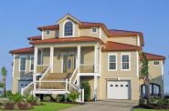 Henry residence in Navarre, FL by Acorn Fine Homes