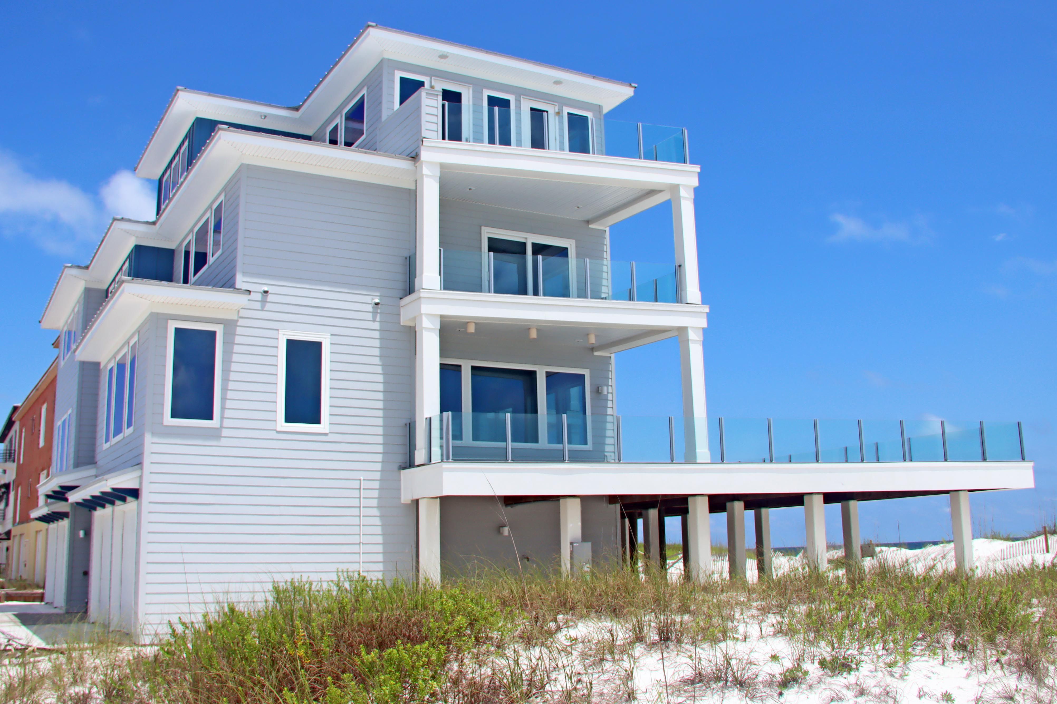 Bailey residence in Navarre by Acorn Fine Homes