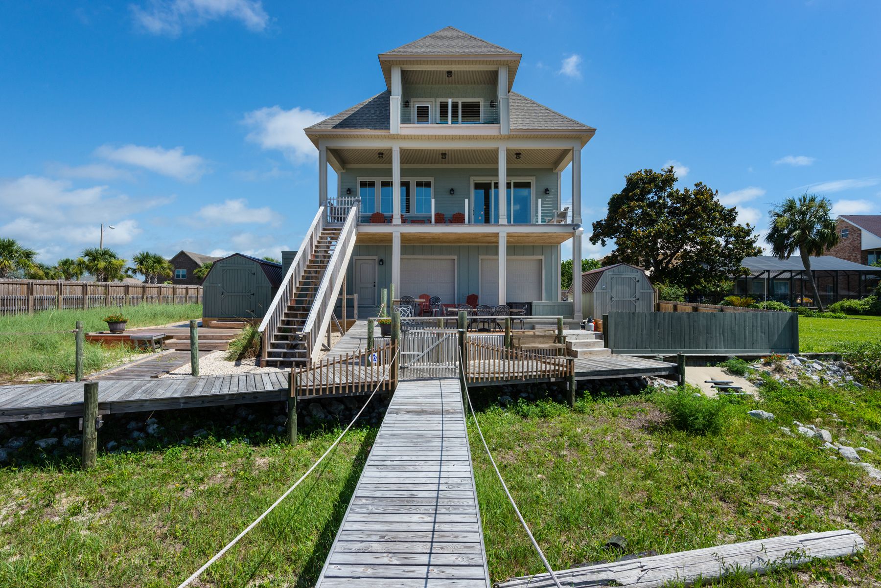 Walker residence in Navarre by Acorn Fine Homes