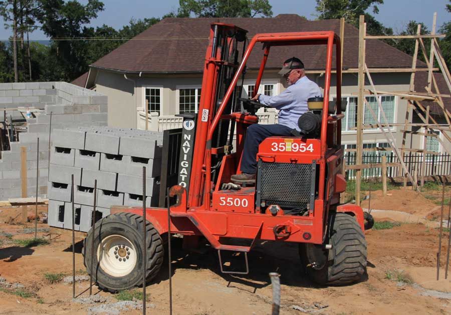 laying block on the carter job